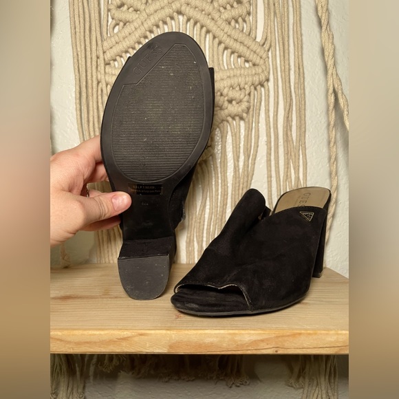 Guess size 9 short heal - Picture 3 of 4